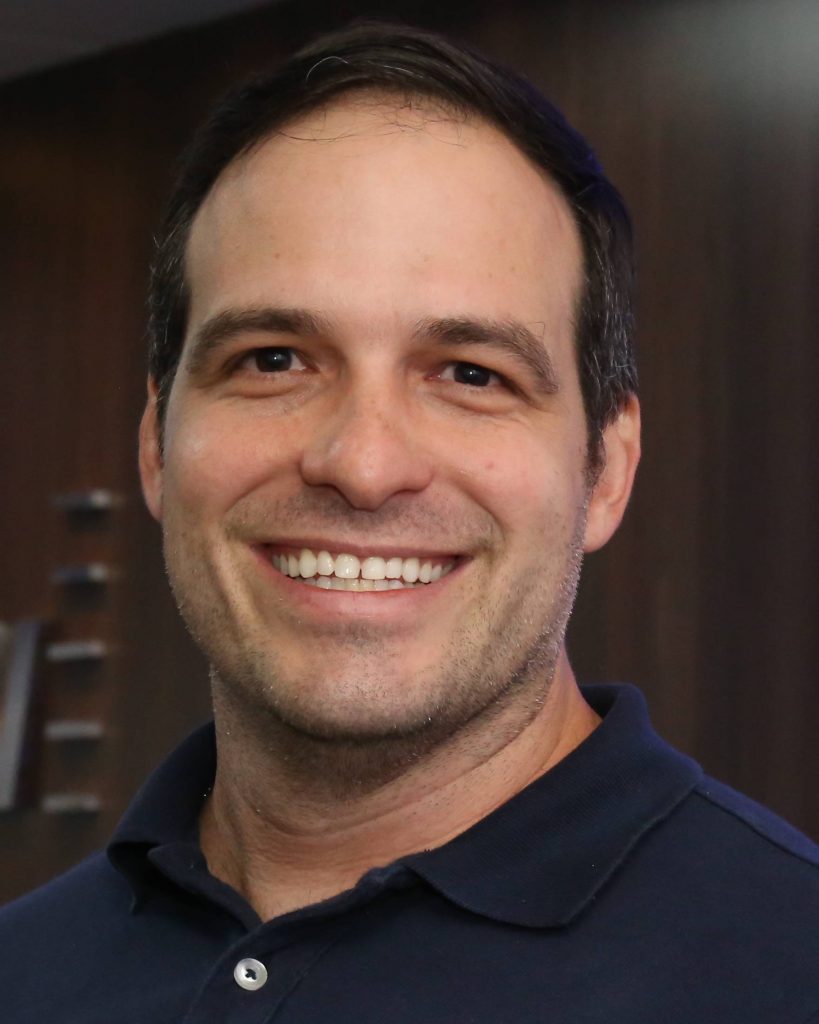 Vinícius Carbone Bernardes de Oliveira